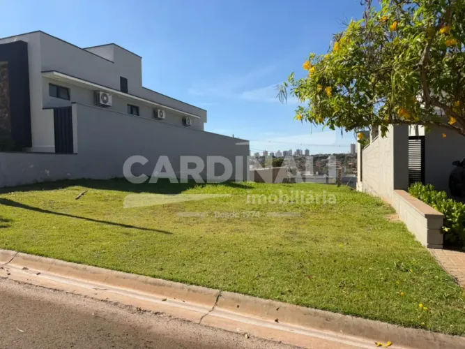 Terreno Condomínio em Araraquara