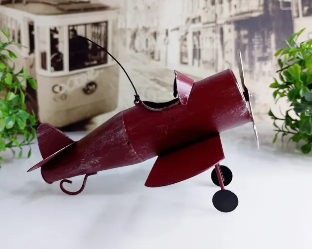 Miniatura Vintage de Avião em lata.