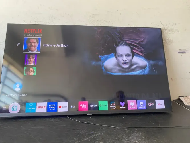 Vendo Smartv Samsung 70 polegadas 4k top de linha em estado de nova conforme fotos R$ 3100