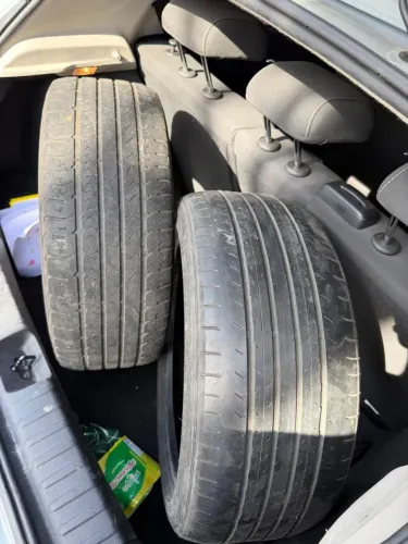 Pneu aro 17 225/45R17