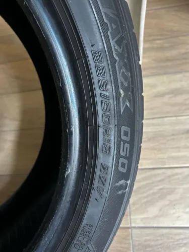 Pneu aro 18