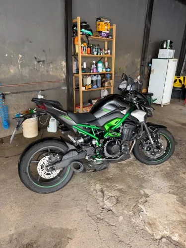 Kawasaki Z 900 2025/2026