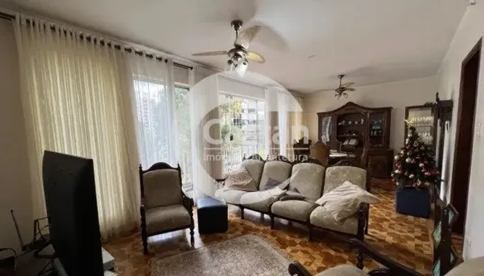Sobrado em Jardim Avelino