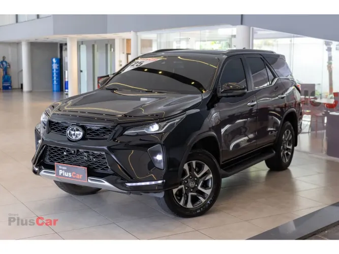 Toyota Hilux SW4 4X4 2.8 Diesel 2025