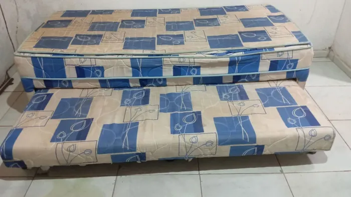 Vendo cama solteira