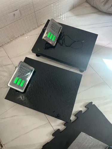 Promoção da semana balança de 400 kilos plataforma 50x40 novas 
