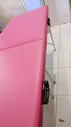 Maca maleta rosa por 200