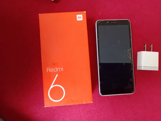 Celular quebrado 