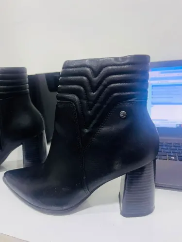 Bota Ramarim preta 