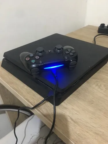 Playstation 4 Slim