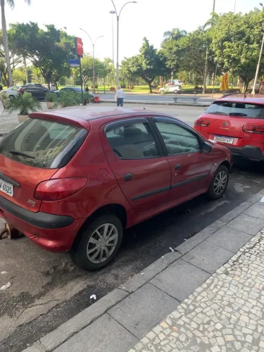 Peugeot 206 Selection/ Sensation 1.0 16V 5P 2002