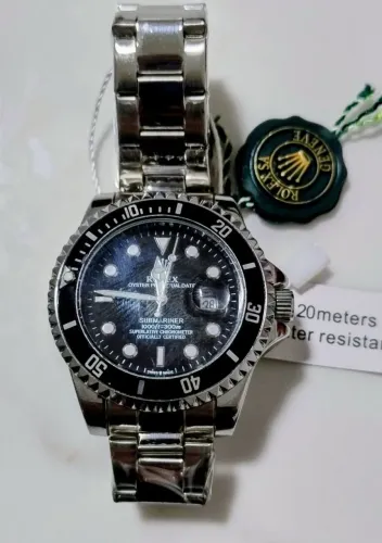 Rolex todo funcional com vidro traseiro