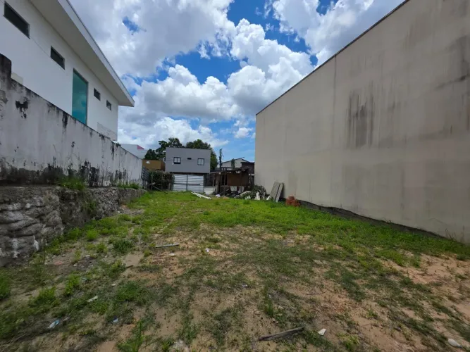 VENDO| ? Terreno com área de 250m² em condomínio