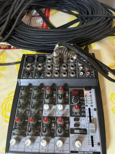 VENDO CAIXAS DE SOM ONEL