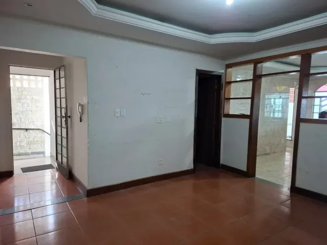 Apartamento para aluguel tem 175 metros quadrados com 4 quartos em Califórnia - Belo Horiz