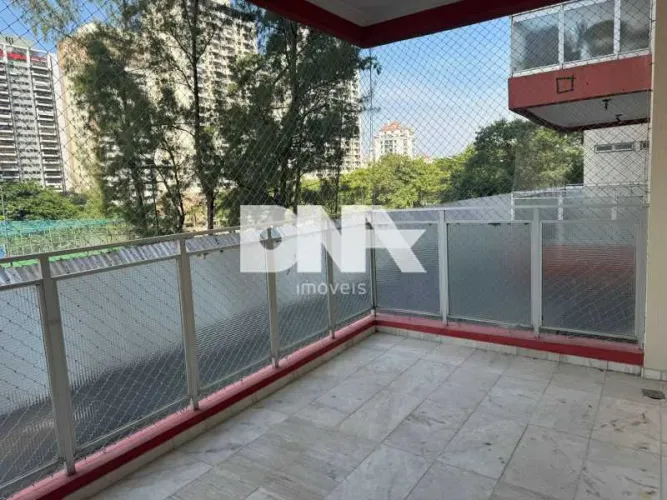 Apartamento - / Residencial / Barra da Tijuca