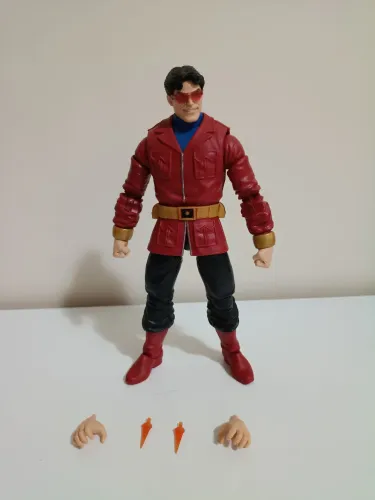 Marvel Legends Wonder Man / Magnum
