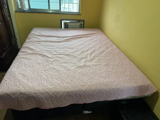 Colchão molas QUEEN bom estado 