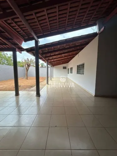 Casa com 3 dormitórios, 180 m² - venda por R$ 380.000,00 ou aluguel por R$ 2.000,00/mês - 