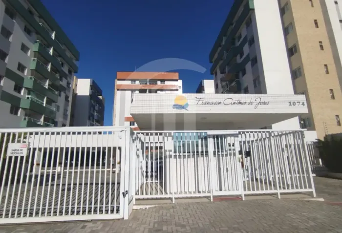 Apartamento à venda na Coroa do Meio - Residencial Francisco Antônio de Jesus