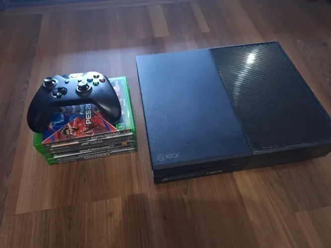 Xbox One Fat 1TB c/ leitor funcinando c/ controle e com 6 mídias físicas