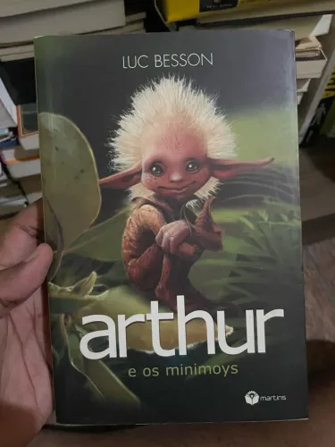Livro Arthur e os Minimoys