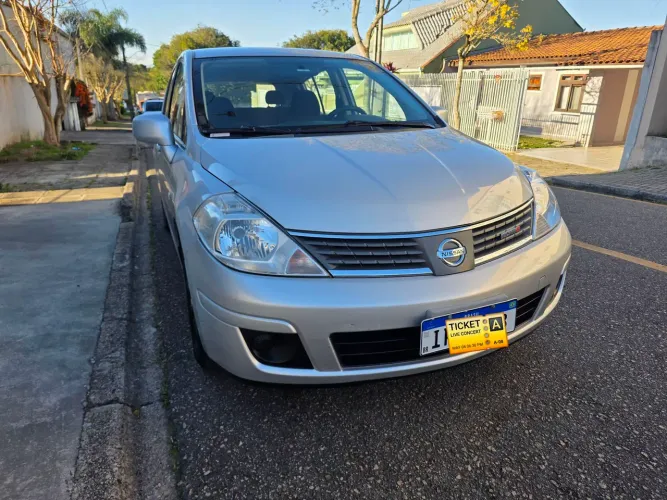 Nissan Tiida S 1.8/1.8 Flex 16V Mec. 2008