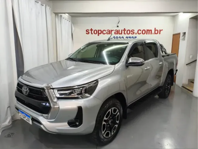 Toyota Hilux CD SRX 4X4 2.8 TDI 16V Diesel Aut. 2023