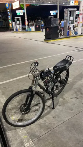 Vendo motorizada troco em iphone 11 pro Max ou 11 pro 
