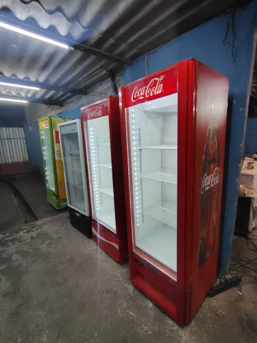 Geladeira expositora coca-cola modelo novo entrega