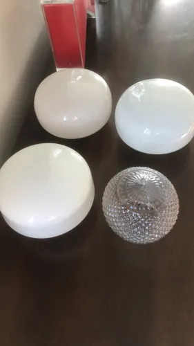 3 Cupulas de opalina originais anos 70 e 1 de vidro
