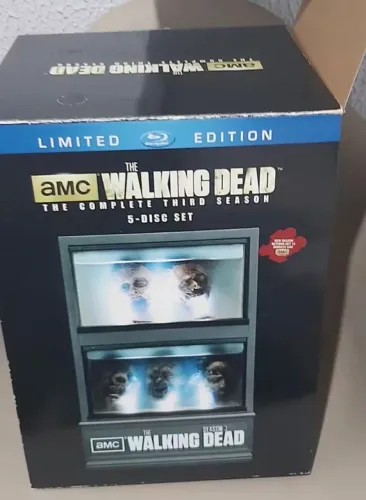 Blu-ray Gift Set The Walking Dead. 3ª Temporada. Edição Aquário Cabeças Zumbi
