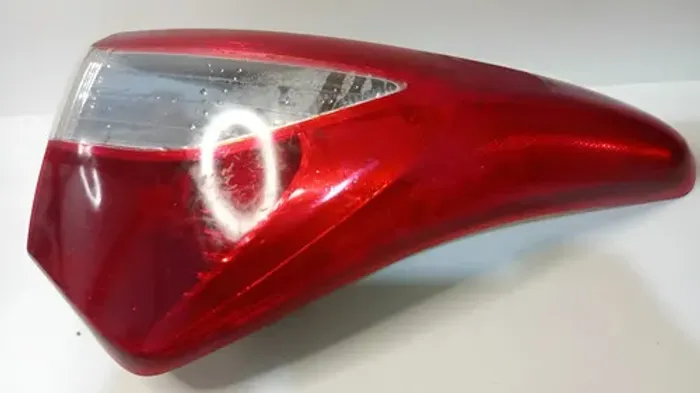Lanterna Traseira Direita Hatch Hyundai Hb20 2013 Á 2017 Direito/passageiro Vermelho