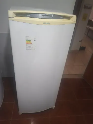 Excelente Geladeira Consul facilite, Fostfree, 324 litros, temperatura digital.