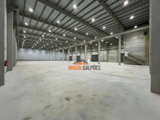 Galpão para Alugar, 4.300 m² - Tijucas/SC