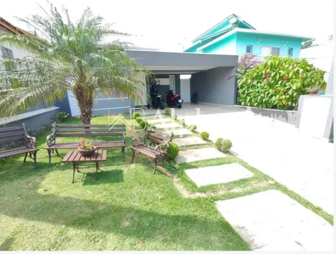 Casa a Venda Condomínio New Ville Santana de Parnaíba-SP