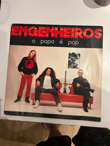 CAPA do vinil O papa é pop - Engenheiros do Hawaii
