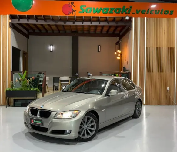 BMW 320I 320i 2010
