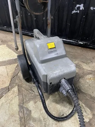 Lavadora de alta pressão karcher Hd585