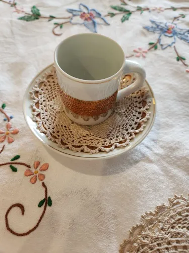 6 Toalhinhas de crochê para pires de café super delicadas (nunca usados)