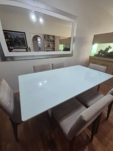 Mesa de Jantar Retangular de 6 lugares