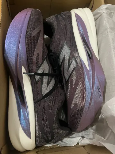 New balance Elite V6