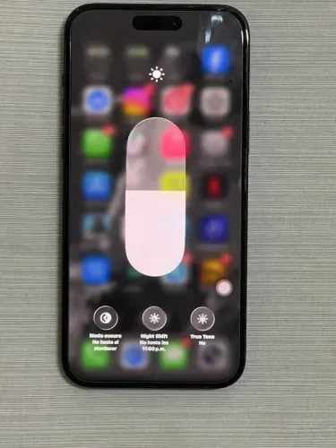 iPhone 15. Plus 
