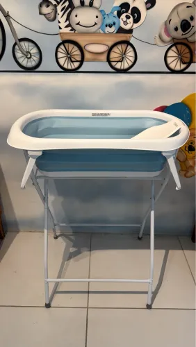 Banheira dobrável c/suporte