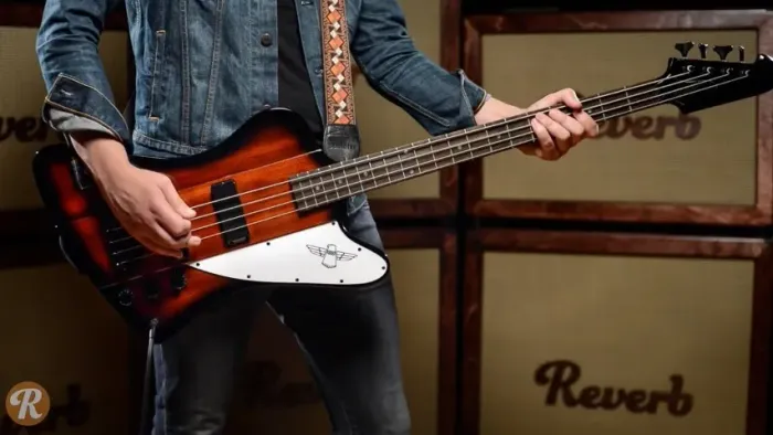 Contrabaixo Epiphone Thunderbird IV Standard em Vintage Sunburst (Usado)
