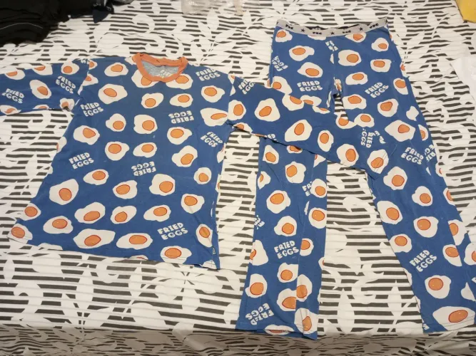 Pijama infantil completo [BEM USADO]