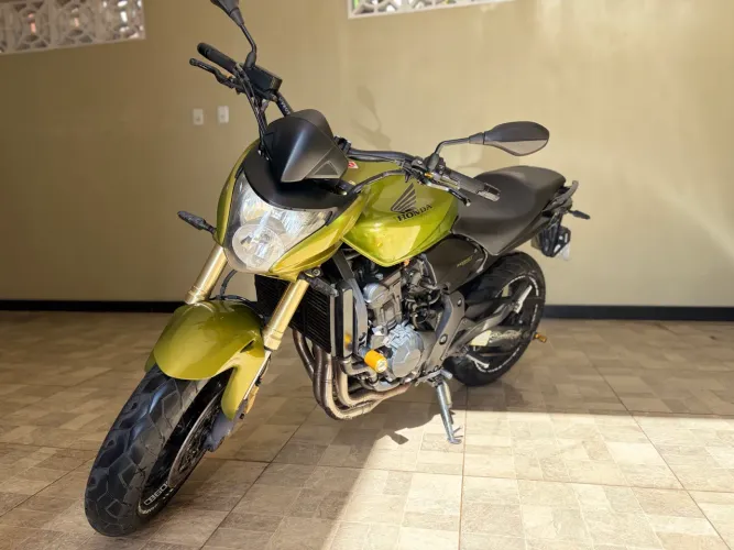 CB 600f Hornet - VERDE COR MAIS DESEJADA