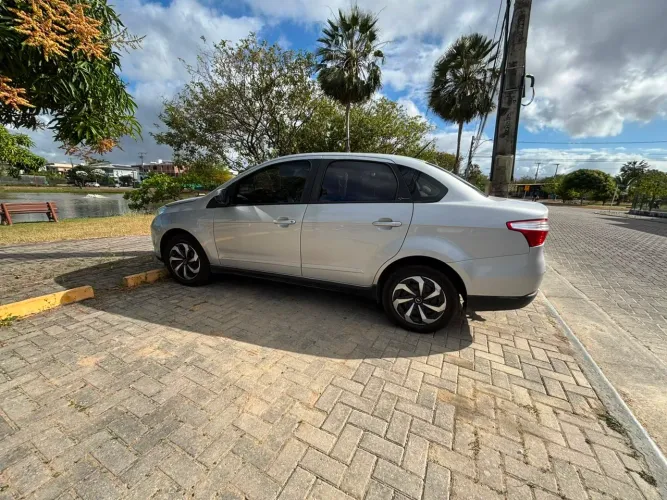 Fiat Grand Siena Attrac. 1.4 EVO F.flex 8V 2015