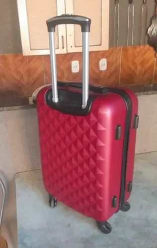 É uma rodinha também médio seminova