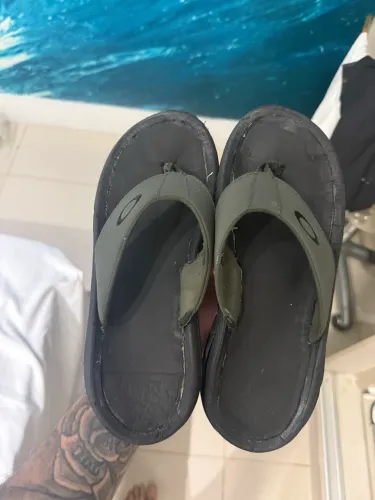 Chinelo sandália Oakley importado usado tamanho 40